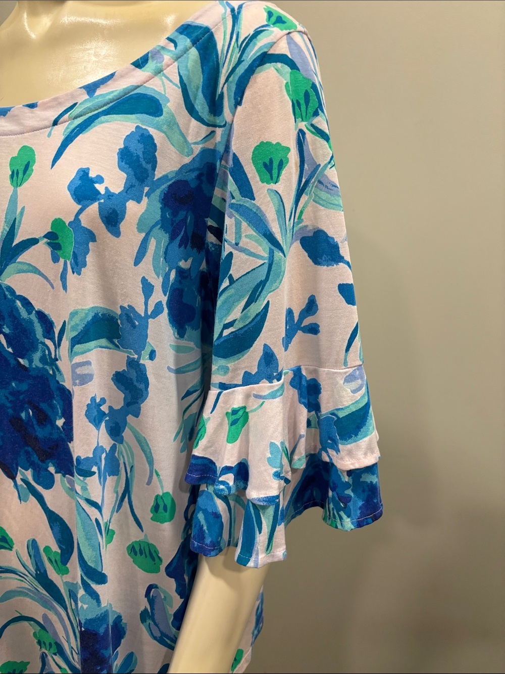 Lilly Pulitzer Lula Pink Tropics Sweet Pea Ruffle Sleeve Top - Picture 5 of 10